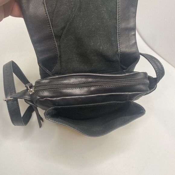 Bruno Rossi Black Italian Leather Crossbody Bag | 7x9x6” | Made in Italy | EUC - Picture 5 of 16